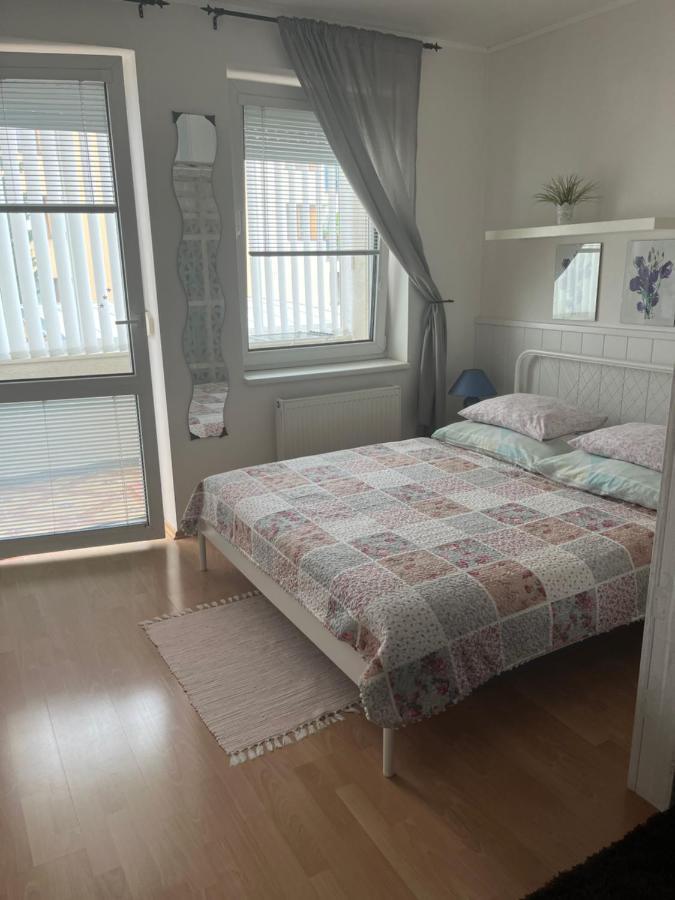 Terrace Apartment S 1 Spalnou Sofia-Parking & Wifi Bratislava Exterior foto
